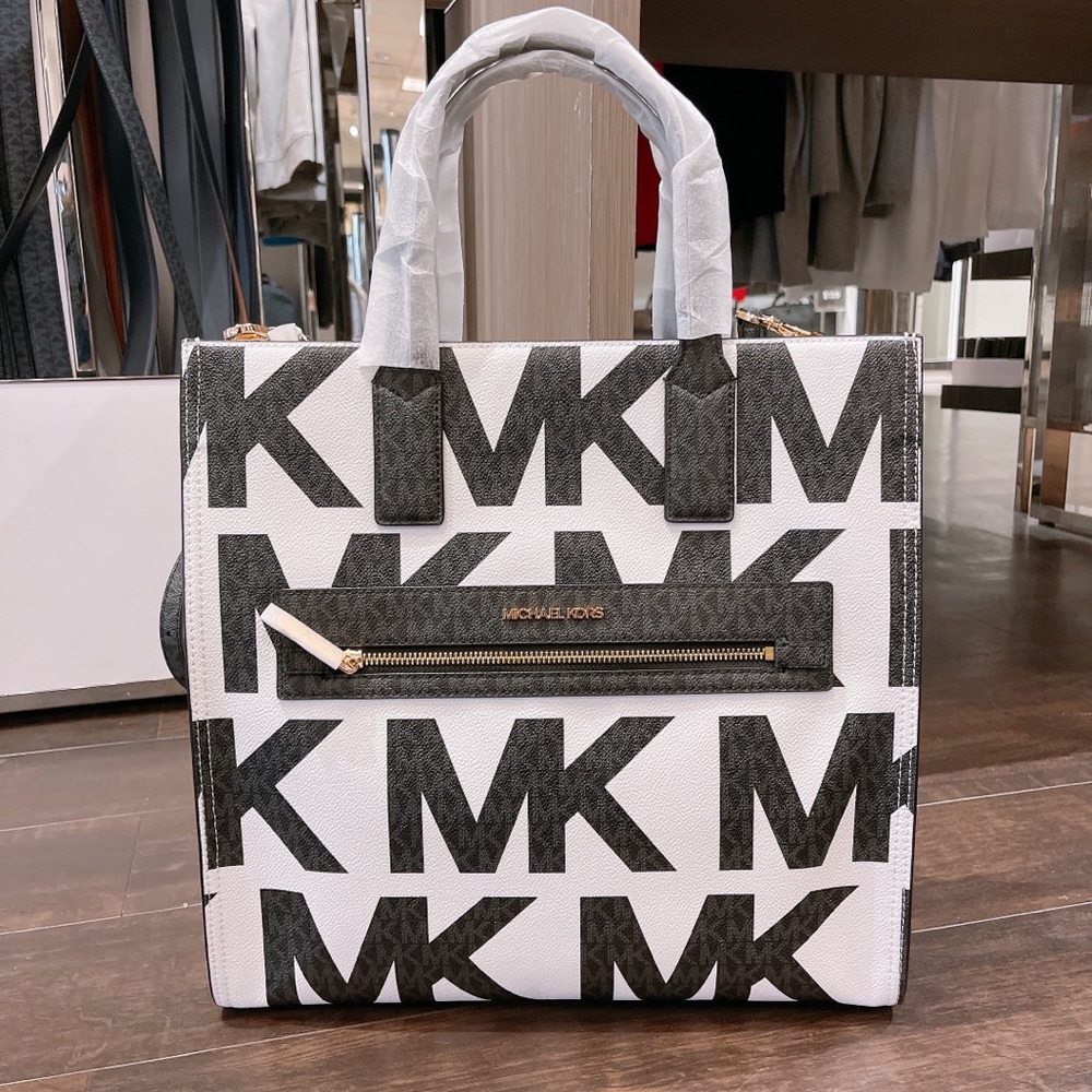 Michael Kors Kenly Large NS Tote - Picture 2 of 11